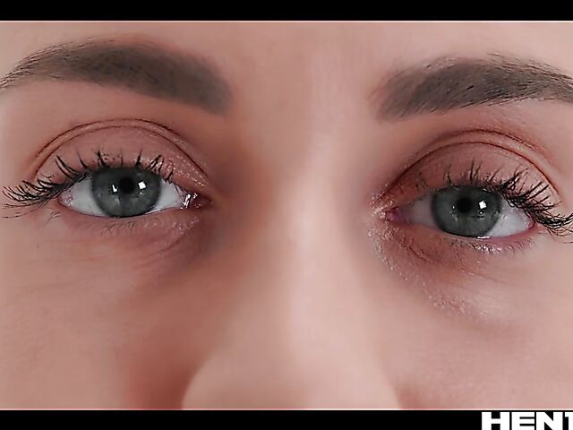 Josephine Jackson's big natural tits and shaved pussy for an alien