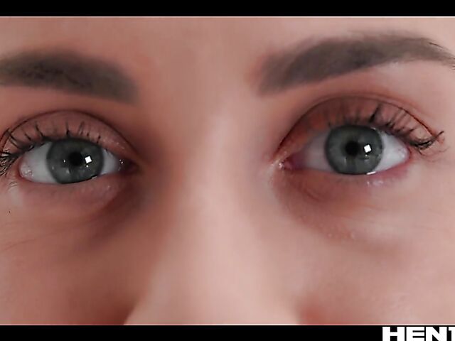 Josephine Jackson's big natural tits and shaved pussy for an alien