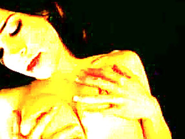 Beautiful girl turns herself on and gets banged