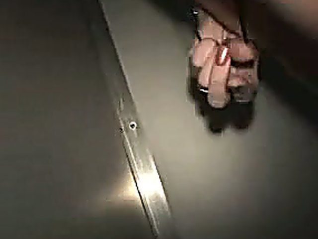 Mature whore takes black rod through gloryhole