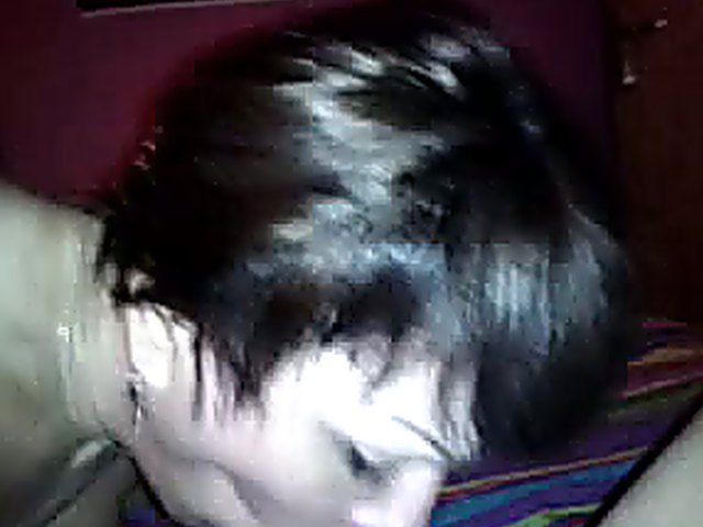 This hot girlfriend is good at deepthroating