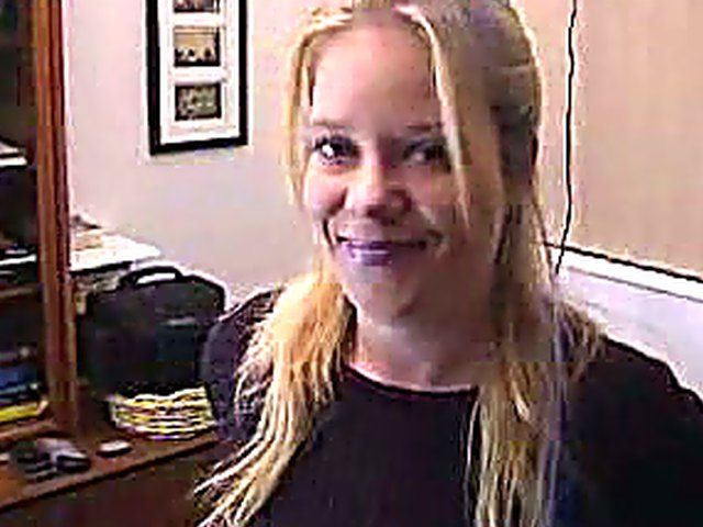 Wife gives head in her first amateur porn video