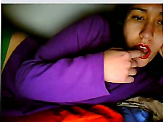 Sexy webcam performer stripping naked and masturbating