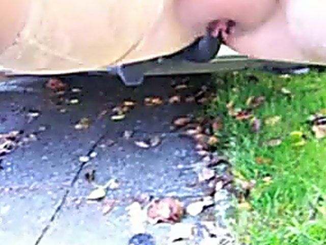 Fat chick in stockings gets excited