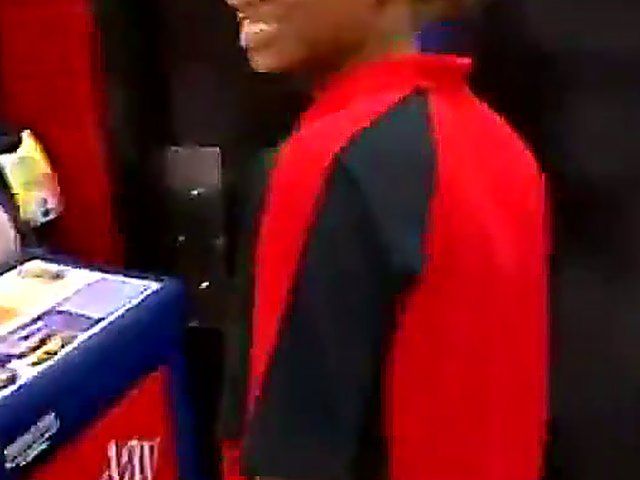 Young ebony chick sucks a hard dick