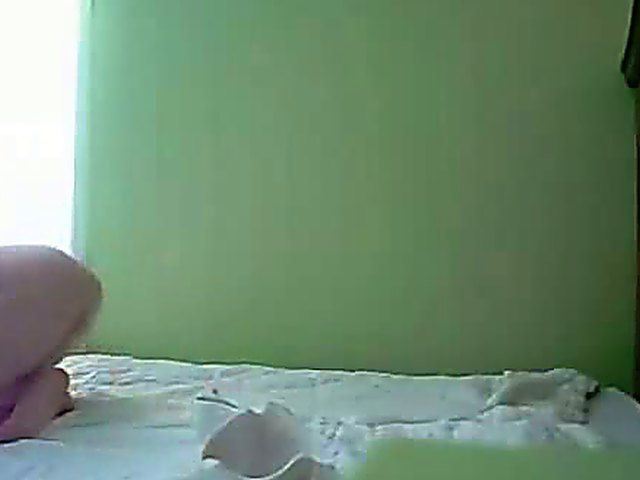 Sexy babe goes crazy on the bed
