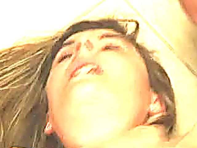 Fat mature babe gets fucked by two men