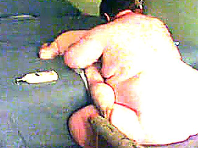 Fat horny couple enjoy cunnilingus before fucking