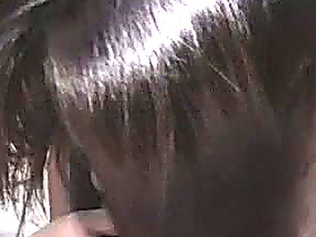 Petite Japanese chick gets her pussy filled up