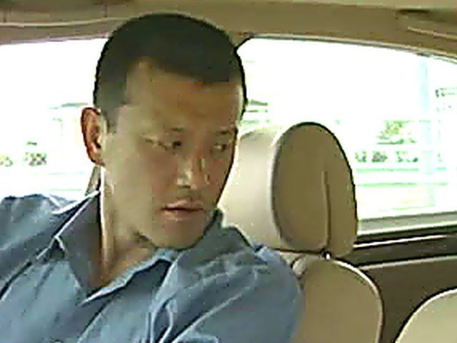 Hot Asian slut gets fucked in the toilet