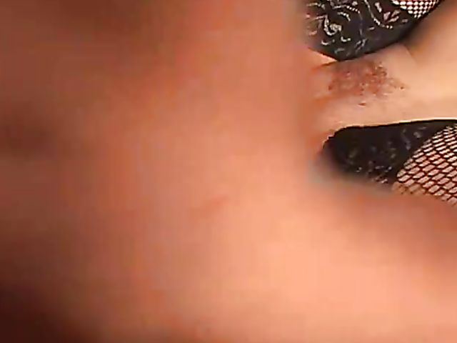 Interracial bisexual 3some in the bedroom