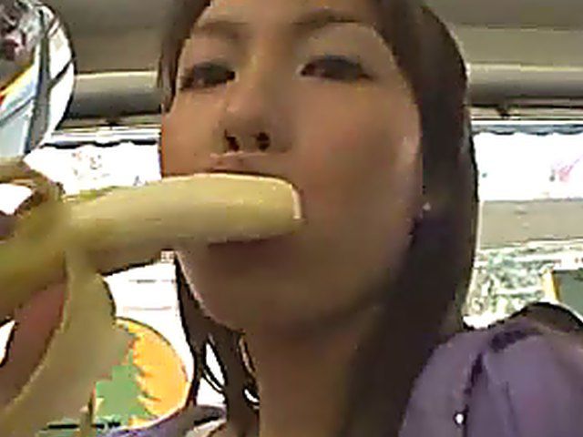 Gorgeous babe gets fingered and fucked in public