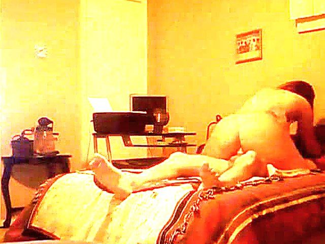 Old man fucks the sexy next door neighbour