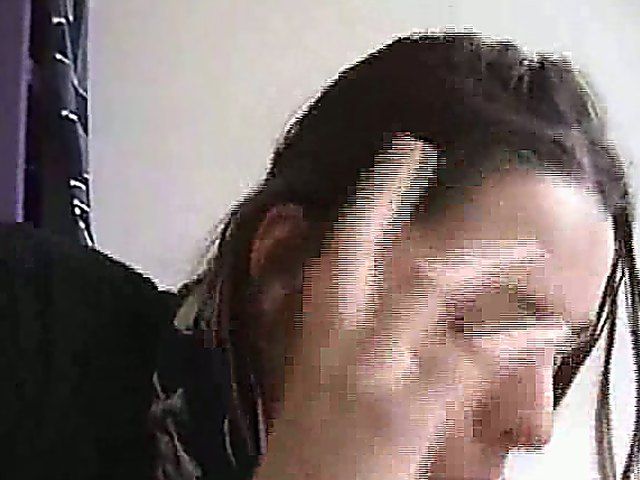 Brunette babe gives powerful head job