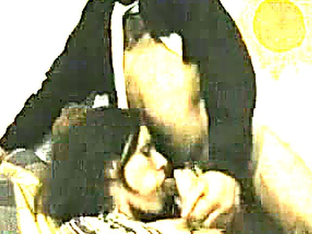 Amateur couple film themselves fucking and sucking