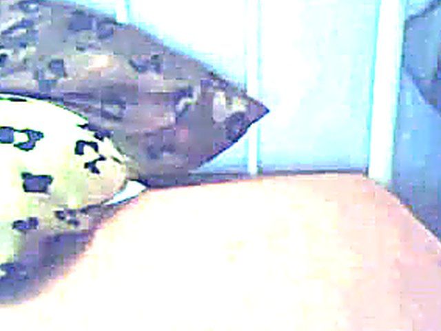 German teen slut masturbates her pussy with toys