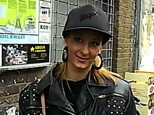 Beautiful sexy teen loves to finger her pussy