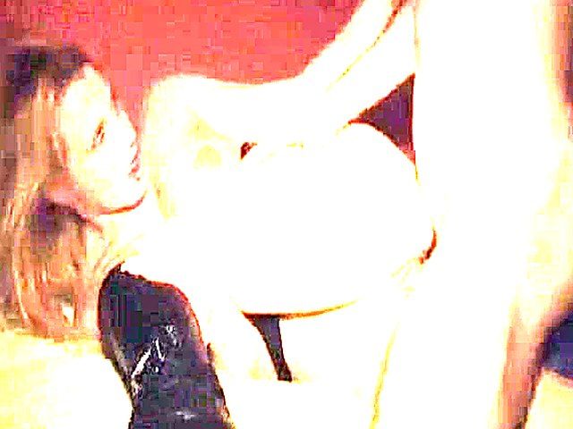 Chick fucks for the first time on cam