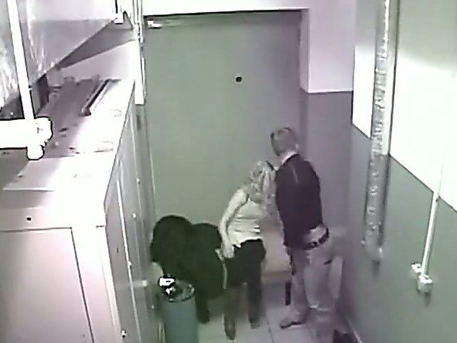 Horny couple fuck in a public locker room
