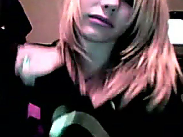 Blonde babe dildos her tight young pussy