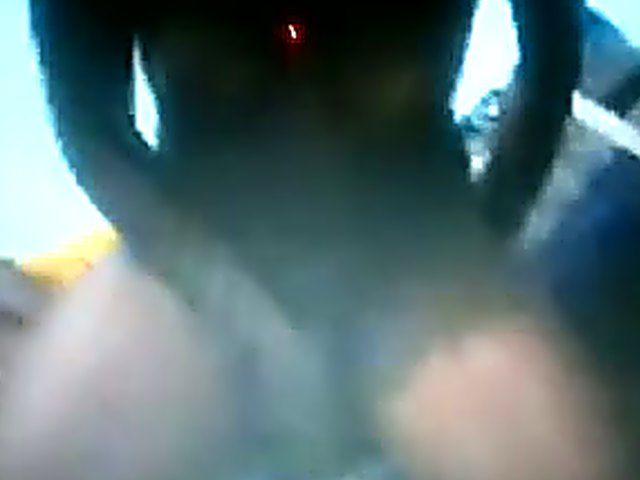 Black babe fucks her pussy on the web