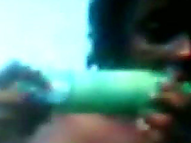 Black babe fucks her pussy on the web