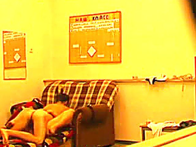 Boyfriend hides camera as he fucks his girlfriend