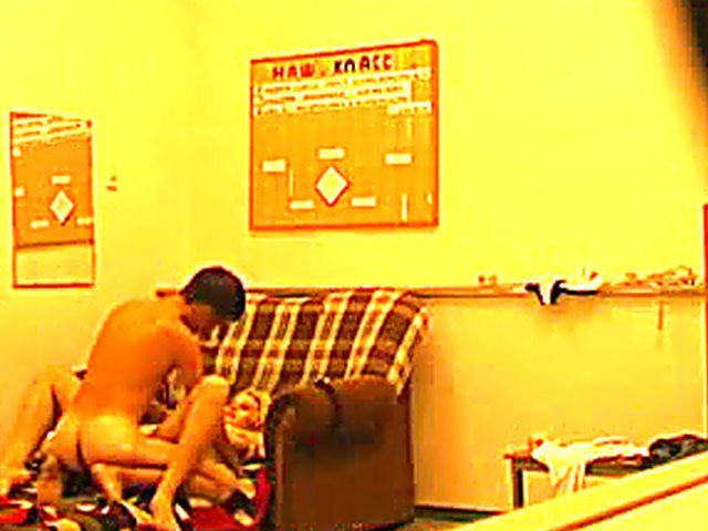 Boyfriend hides camera as he fucks his girlfriend