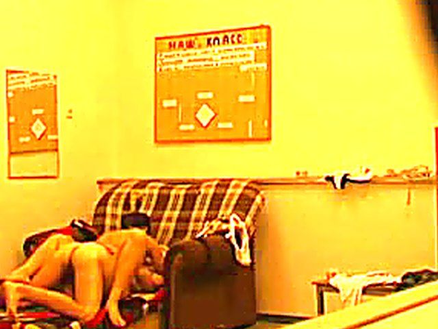 Boyfriend hides camera as he fucks his girlfriend