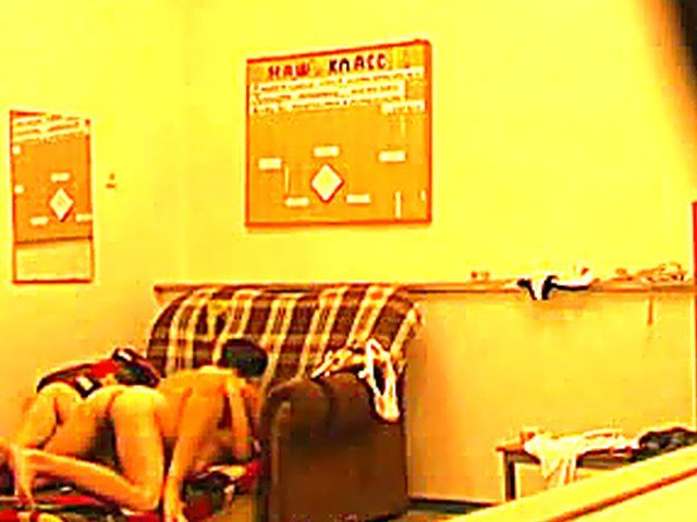 Boyfriend hides camera as he fucks his girlfriend