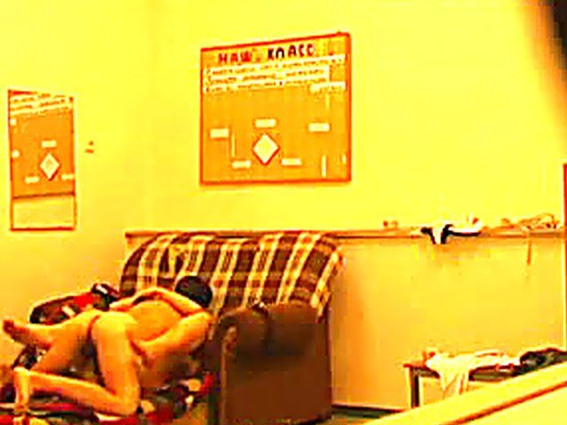 Boyfriend hides camera as he fucks his girlfriend