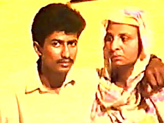 Pakistani wife gets fucked lovingly by her husband