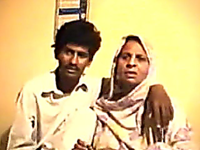 Pakistani wife gets fucked lovingly by her husband