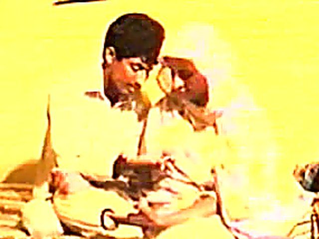 Pakistani wife gets fucked lovingly by her husband