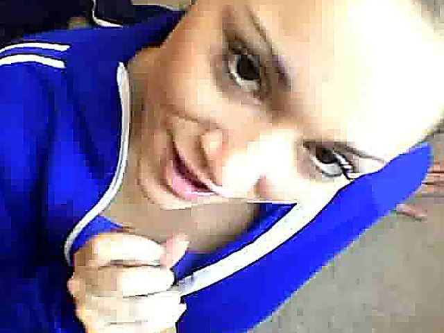 Pretty college chick gives a great blowjob