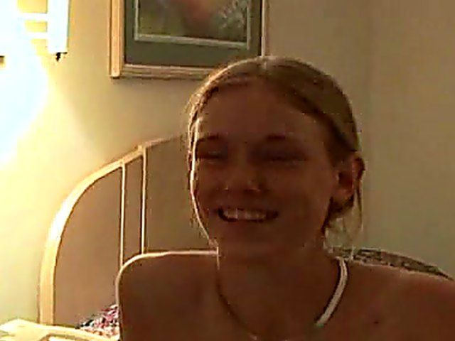 Beautiful babe gets filled with fresh hot cum