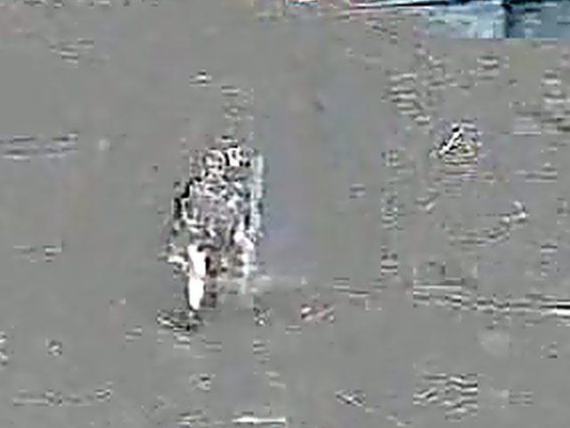 Hairy pussy gets splattered with fresh hot cum