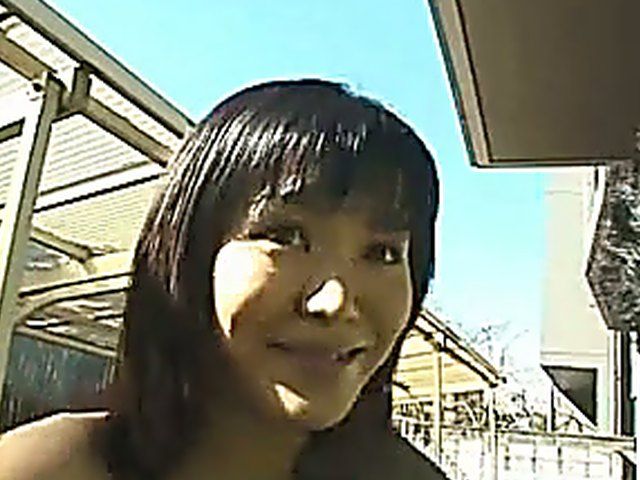 Japanese slut sucks a hard dick outside
