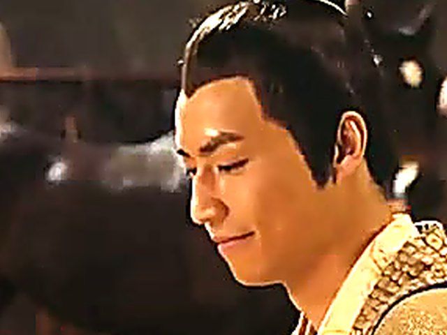 Asian porn movie with plenty of sexy women