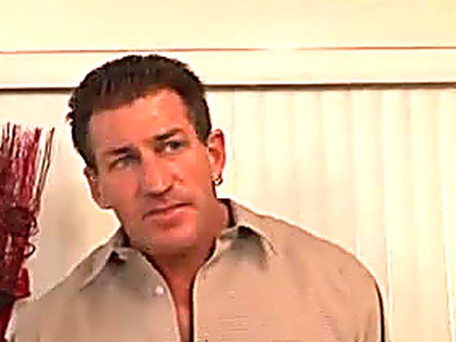 Sensational babe gets her pussy pampered by husband