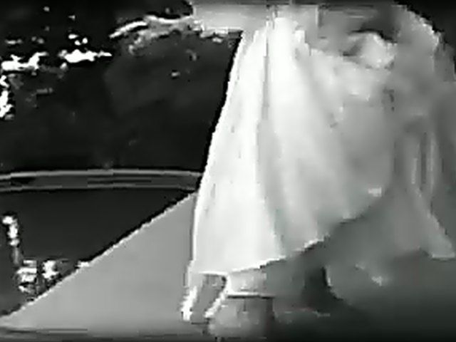 Slutty bride sucks and fucks loads of guys