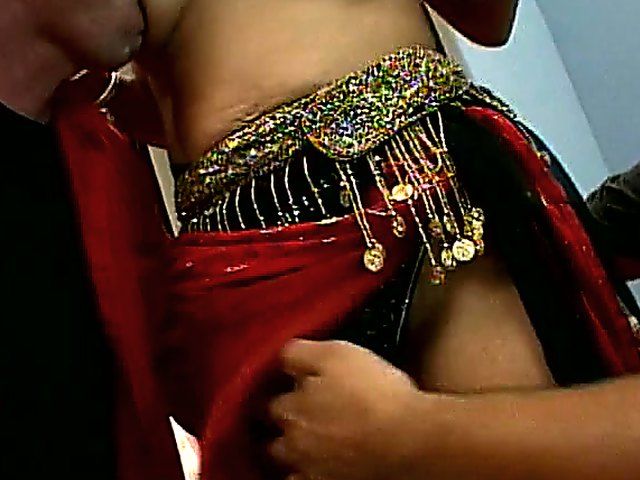 Indian babe in traditional clothes gets fucked hard