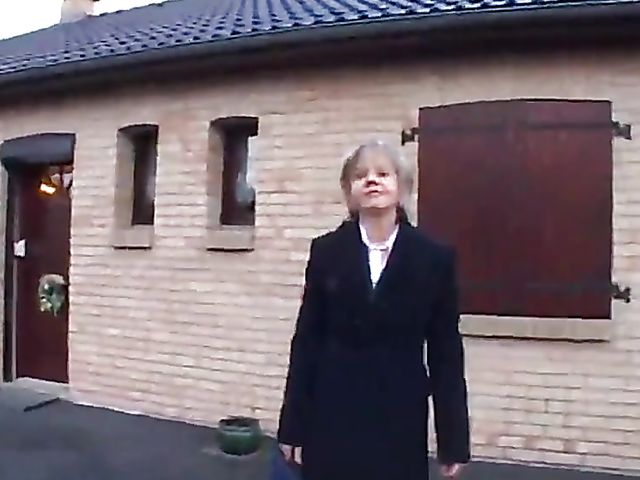 Mature French woman needs a pounding