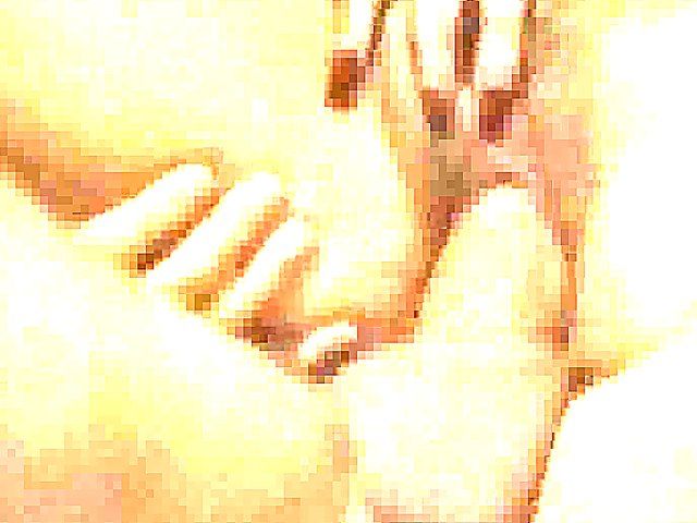 A hot babe cums whilst she gets fucked