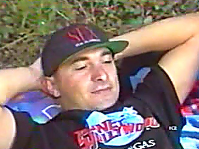 Horny French couple fuck in the woods