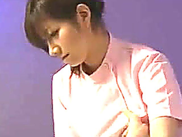 Pretty Asian babe gives a fantastic blow job