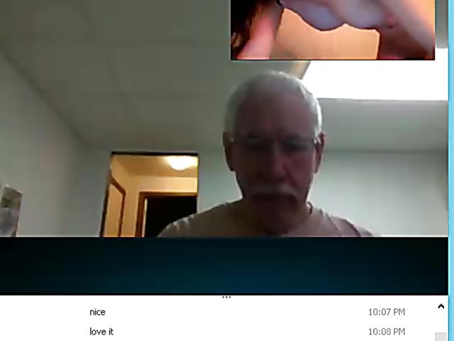 Granny dave doing handjob
