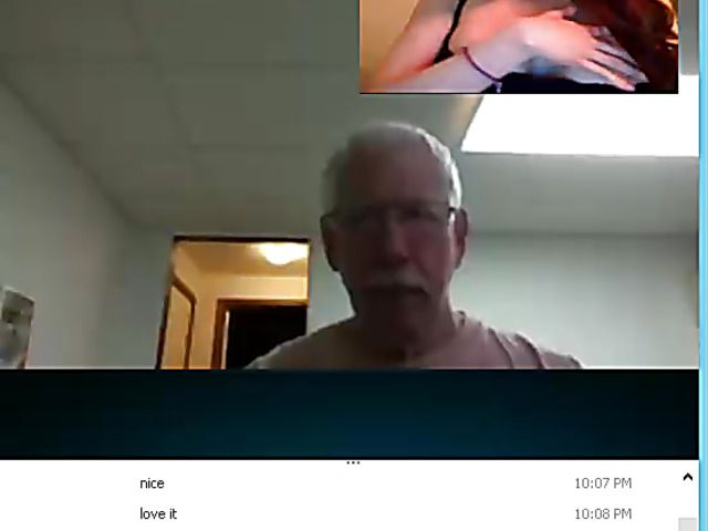 Granny dave doing handjob