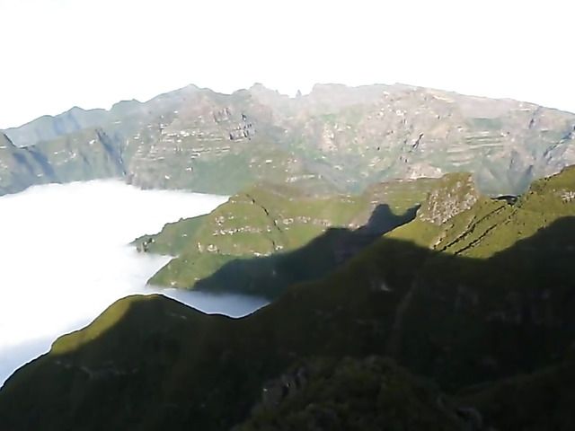 Nude sexy chick in the mountains