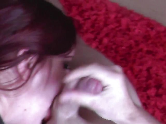 A pretty woman can't stop eating cum